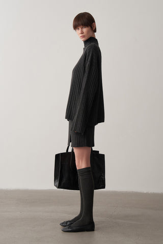 Balıkçı Yaka Etekli Triko Takım