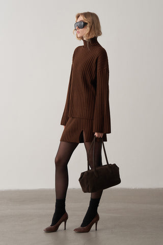 Balıkçı Yaka Etekli Triko Takım