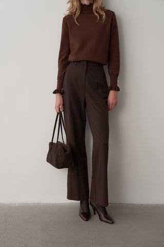 Dik Yaka Kol Detaylı Triko Kazak