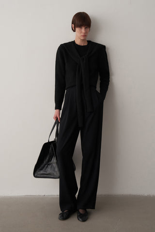 Atkı Detaylı Triko Kazak