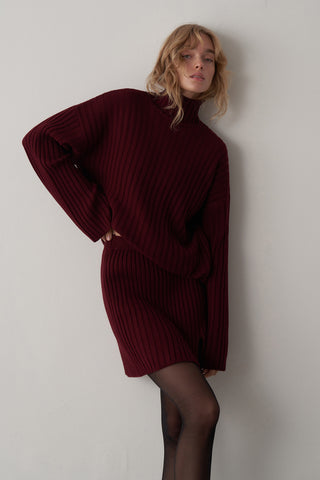 Balıkçı Yaka Etekli Triko Takım