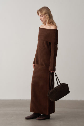 Kayık Yaka Etekli Triko Takım