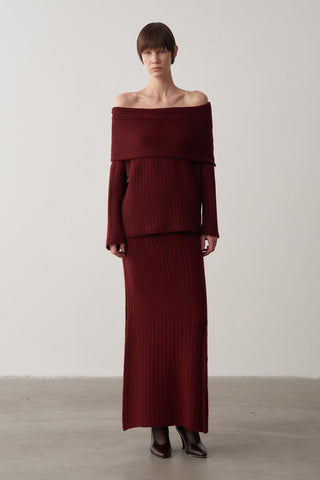 Kayık Yaka Etekli Triko Takım